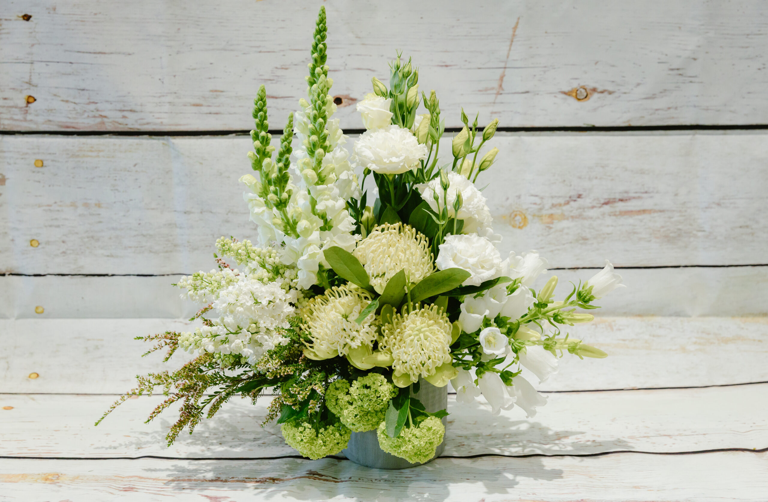 Cockatoo – White Arrangement