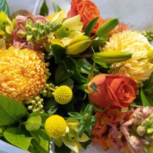 Belgrave – Bright Mixed Bouquet