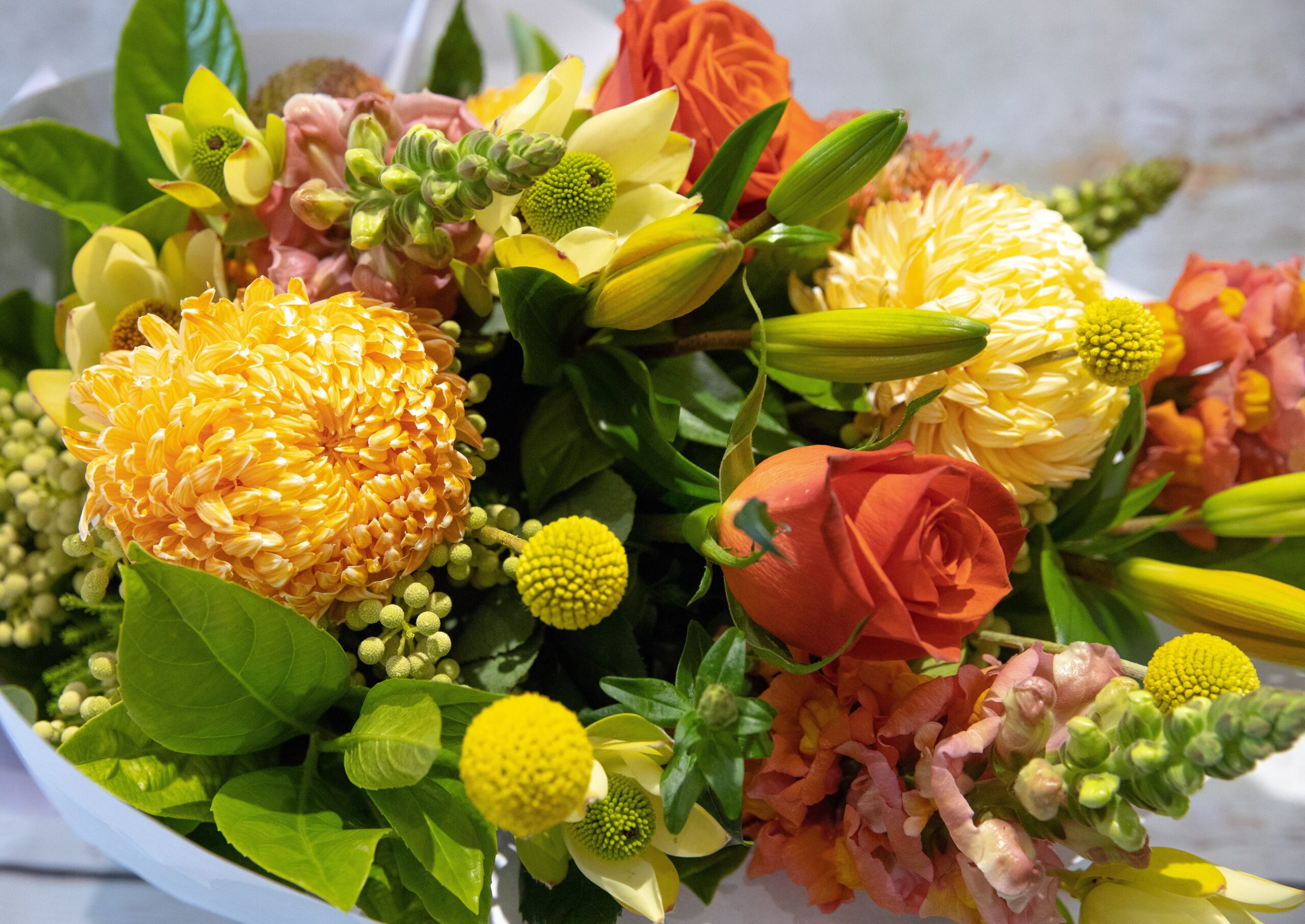 Belgrave – Bright Mixed Bouquet